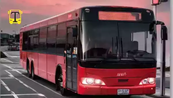 Foto del bus que va al aeropuerto